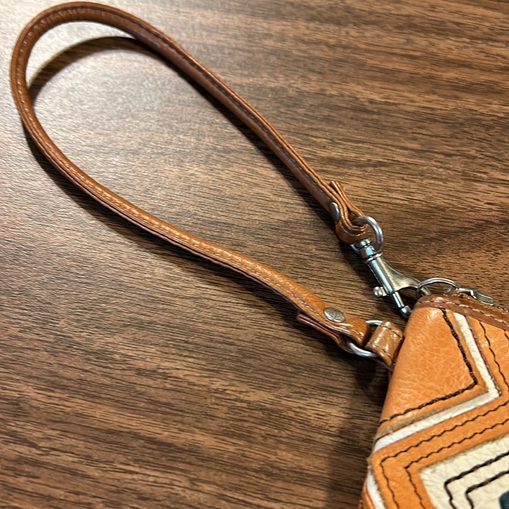 Fossil Wristlet - Picture 2 of 6